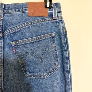 Levi’s 501 Women’s size 27